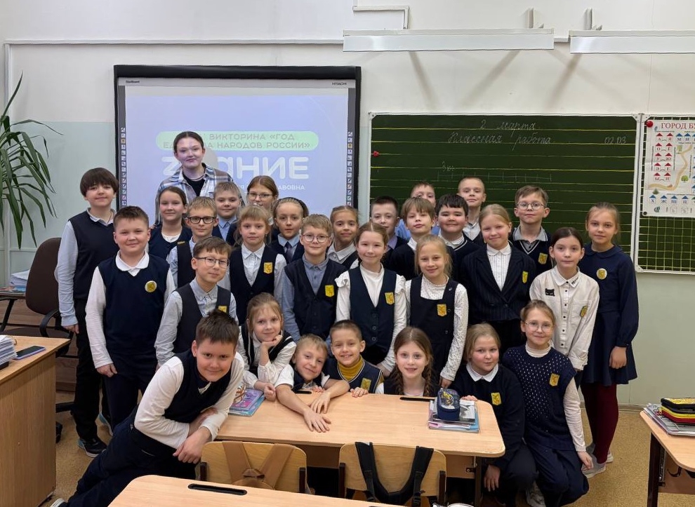 Студенты — школьникам: о единстве, знаниях и студенческом драйве