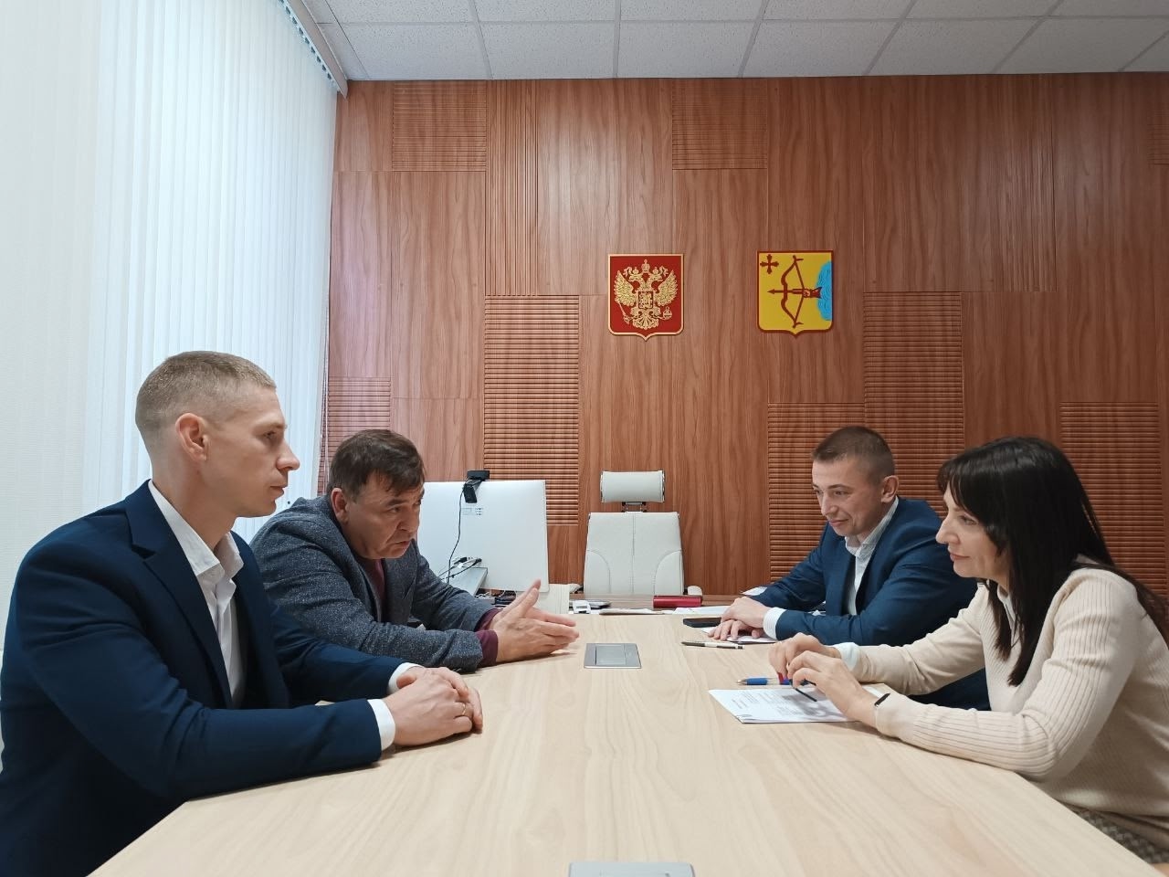 Участник "Вятского корпуса защитников Отечества" встретился с министром образования Кировской области