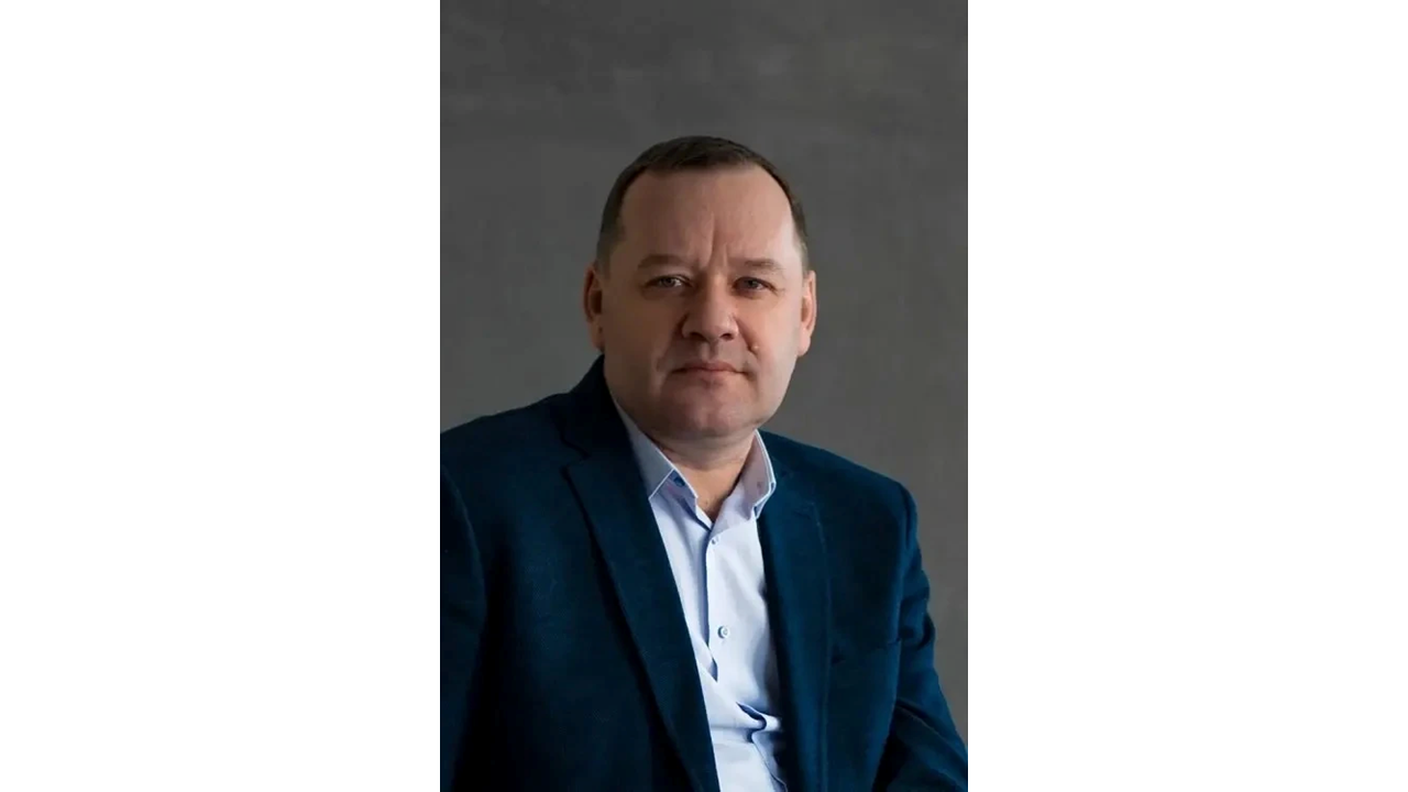 Кировский филиал Президентской академии поздравляет с днём рождения Министра информационных технологий и связи Кировской области Алексея Васильевича Сухих