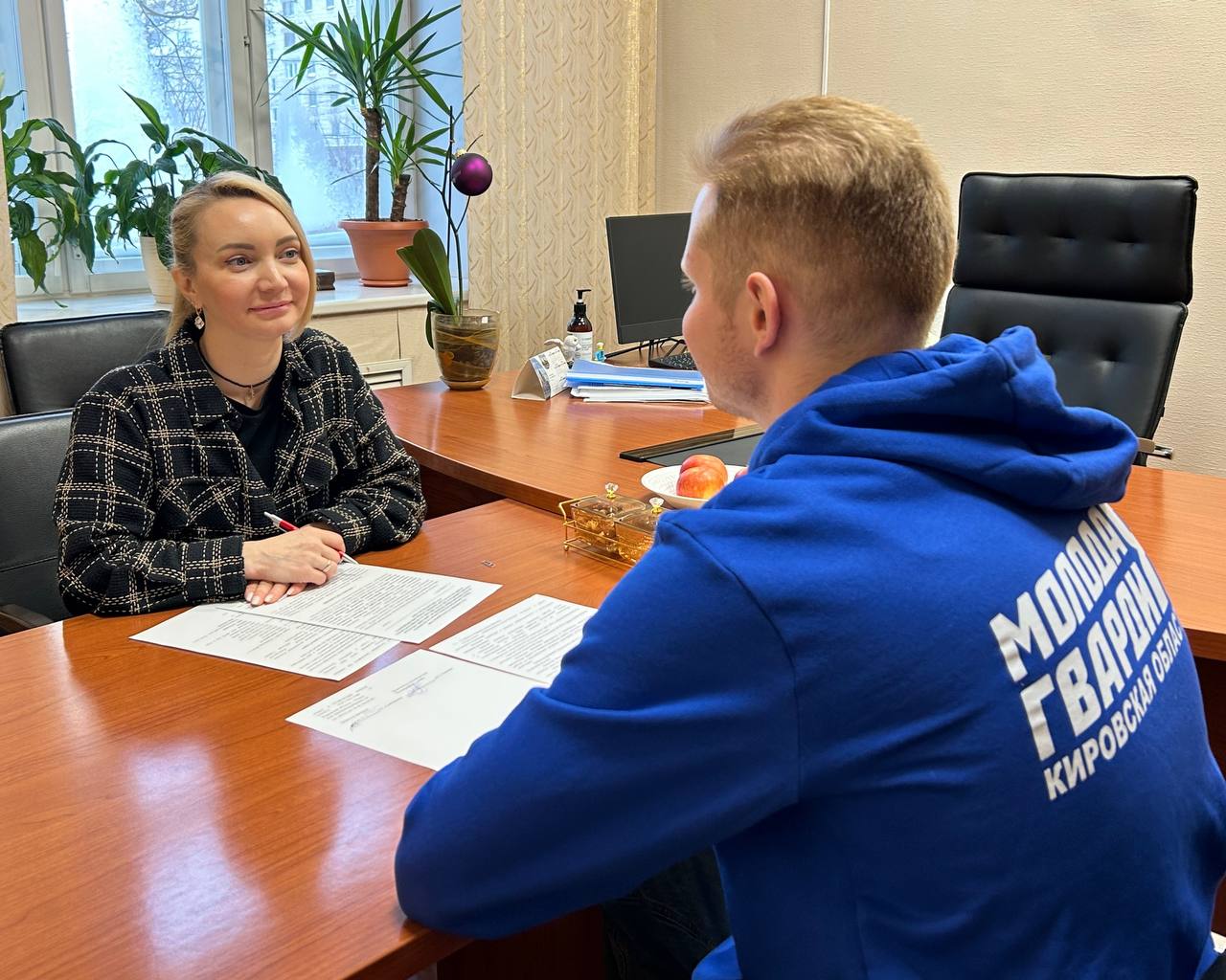 Кировский филиал Президентской академии заключил соглашение с Молодая Гвардия Кировская область о сотрудничестве!