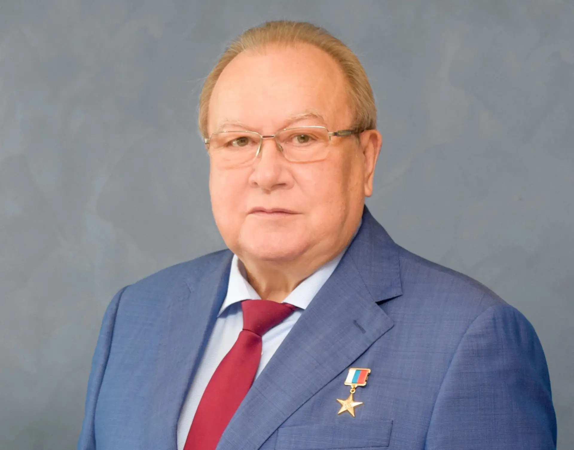 Президентская академия/Киров поздравляет с днём рождения генерального директора АО «ЛЕПСЕ», Героя Труда РФ и нашего надежного партнера — Геннадия Александровича Мамаева!