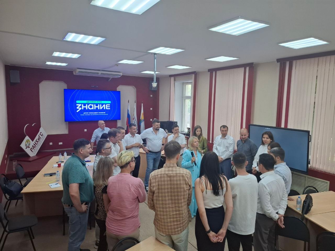 Впервые на площадке Кировского филиала РАНХиГС совместно с Российским Обществом "Знание" были организованы курсы повышения квалификации госслужащих Правительства Кировской области по программе «Проектная деятельность на госслужбе»